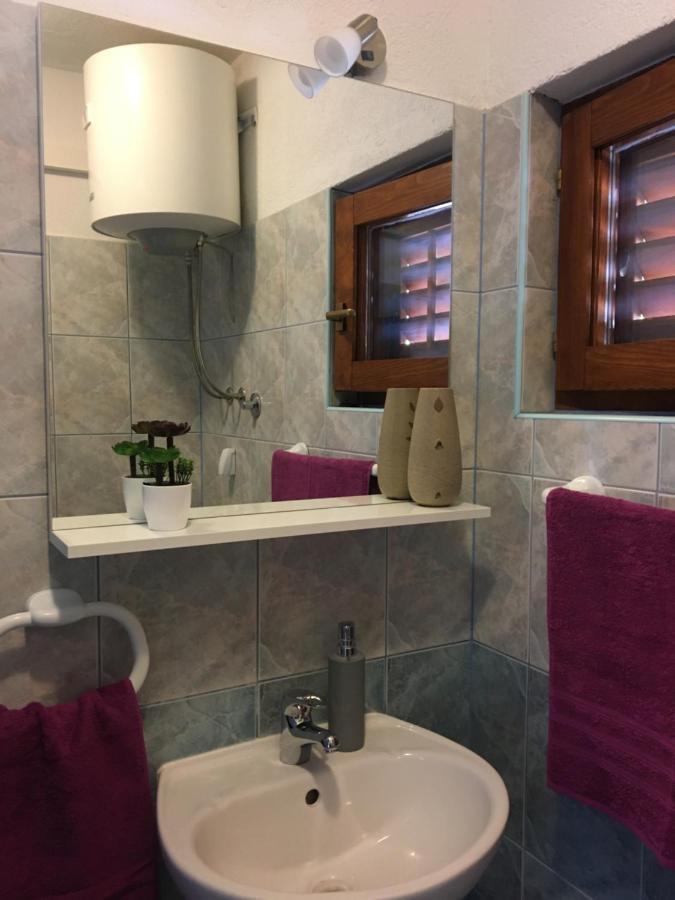 Apartmani Mara Rogoznica Rogoznica  Luaran gambar