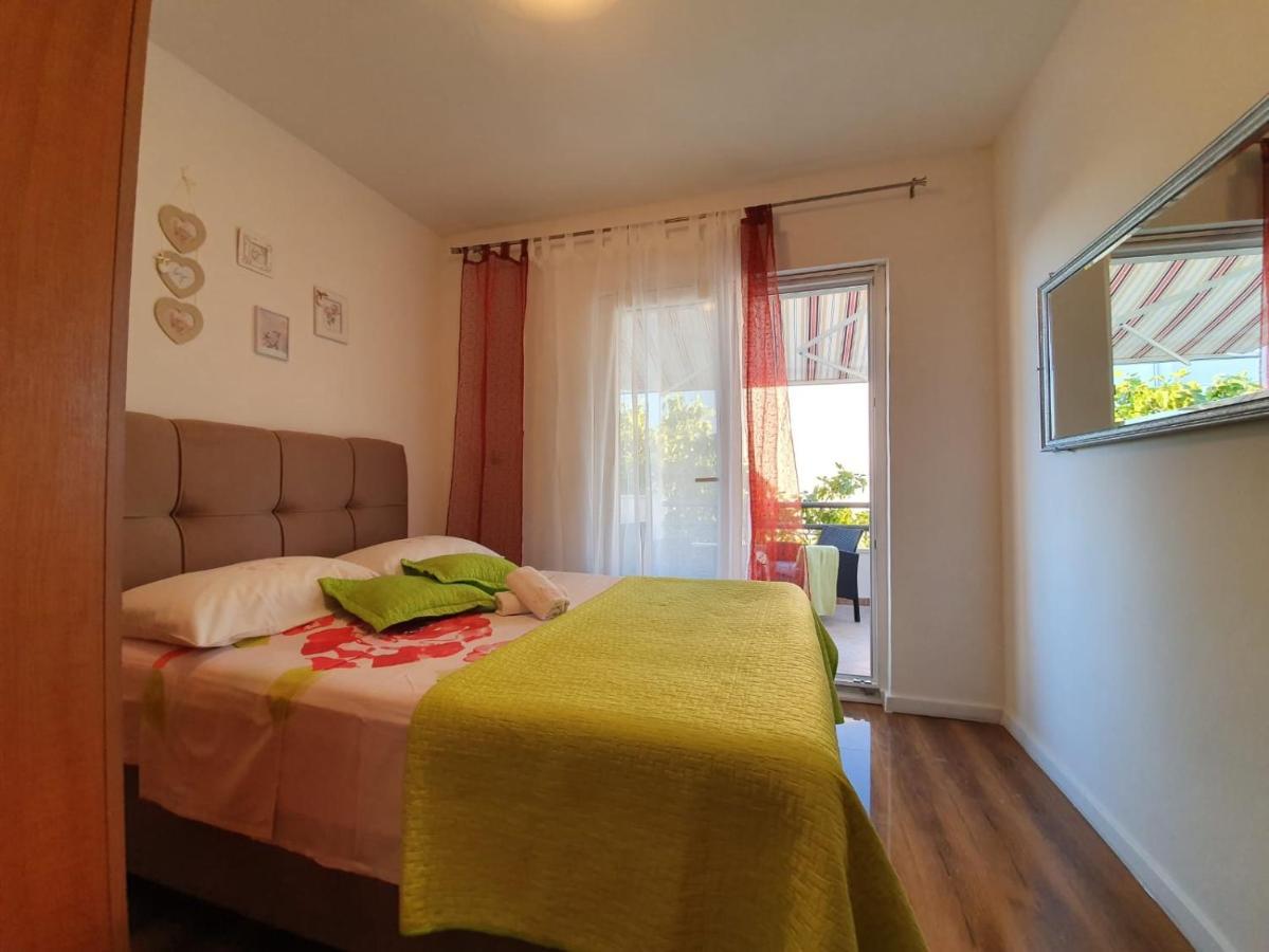 Apartmani Mara Rogoznica Rogoznica  Luaran gambar